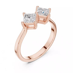 Duo Amor – годежен пръстен с два диаманта Princess в 14K розово злато