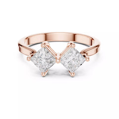 Duo Amor – годежен пръстен с два диаманта Princess в 14K розово злато