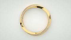 Tenera Aeternum – Брачни халки с диаманти с фина вълнообразна линия в жълто злато